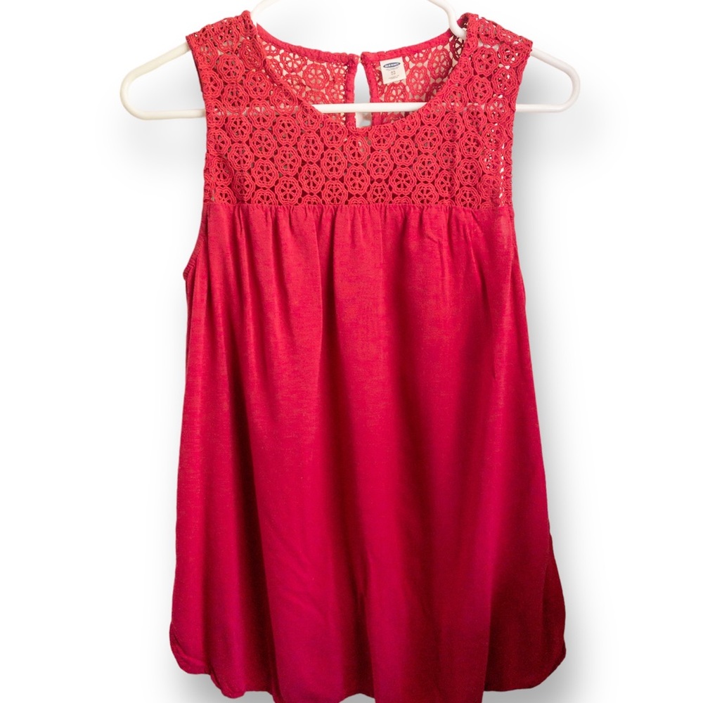 Old navy res embroidered detail top